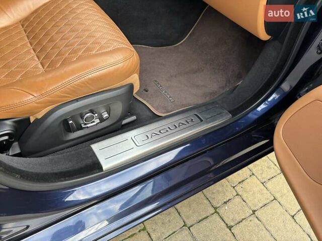 Синий Ягуар Икс Джей, объемом двигателя 3 л и пробегом 147 тыс. км за 24700 $, фото 40 на Automoto.ua