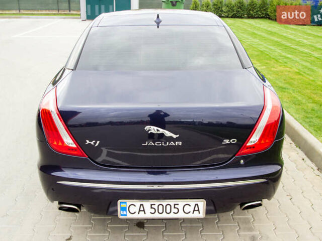 Синий Ягуар Икс Джей, объемом двигателя 3 л и пробегом 177 тыс. км за 15150 $, фото 11 на Automoto.ua