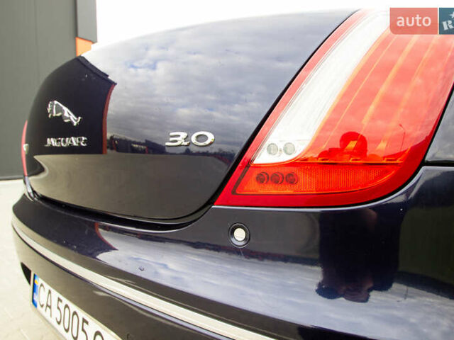Синий Ягуар Икс Джей, объемом двигателя 3 л и пробегом 177 тыс. км за 15150 $, фото 15 на Automoto.ua