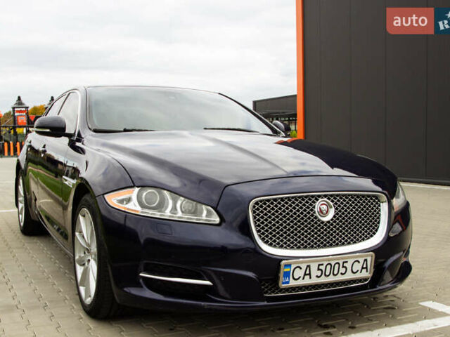 Синий Ягуар Икс Джей, объемом двигателя 3 л и пробегом 177 тыс. км за 15150 $, фото 5 на Automoto.ua