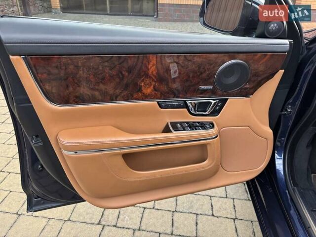 Синий Ягуар Икс Джей, объемом двигателя 3 л и пробегом 147 тыс. км за 24700 $, фото 28 на Automoto.ua