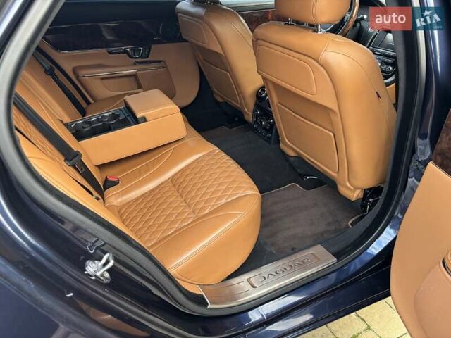 Синий Ягуар Икс Джей, объемом двигателя 3 л и пробегом 147 тыс. км за 24700 $, фото 44 на Automoto.ua