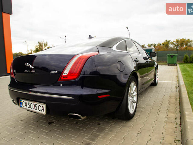 Синий Ягуар Икс Джей, объемом двигателя 3 л и пробегом 177 тыс. км за 15150 $, фото 17 на Automoto.ua