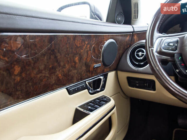 Синий Ягуар Икс Джей, объемом двигателя 3 л и пробегом 177 тыс. км за 15150 $, фото 26 на Automoto.ua