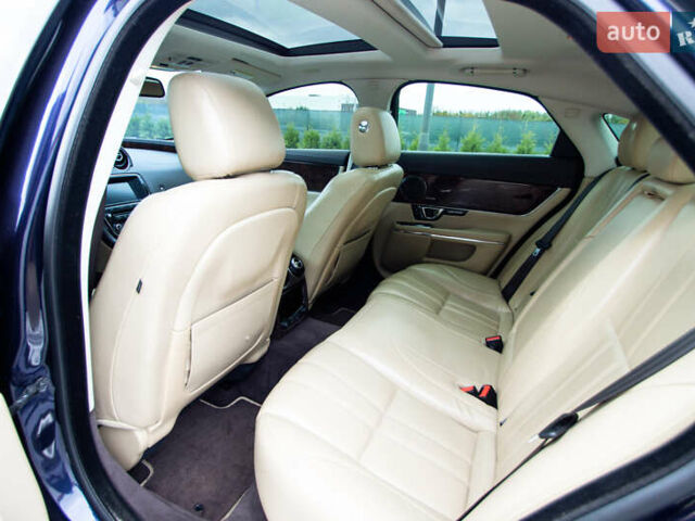 Синий Ягуар Икс Джей, объемом двигателя 3 л и пробегом 177 тыс. км за 15150 $, фото 20 на Automoto.ua