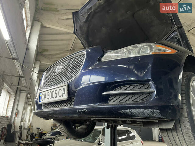 Синий Ягуар Икс Джей, объемом двигателя 3 л и пробегом 177 тыс. км за 15150 $, фото 34 на Automoto.ua