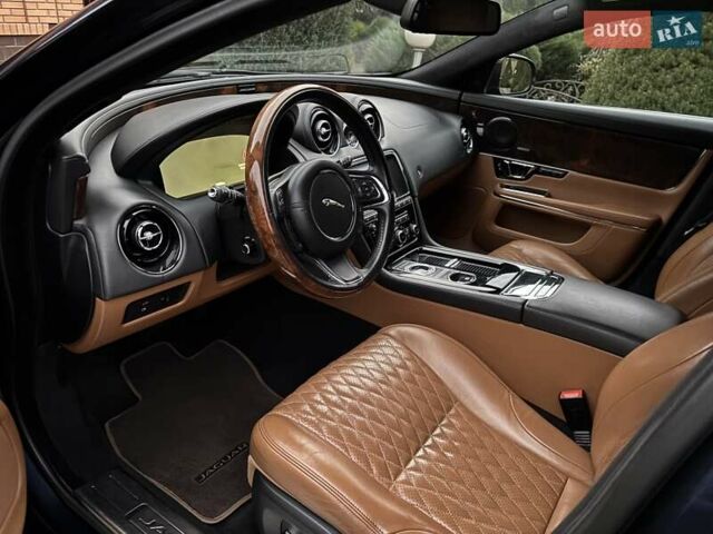 Синий Ягуар Икс Джей, объемом двигателя 3 л и пробегом 147 тыс. км за 24700 $, фото 23 на Automoto.ua