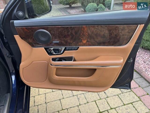 Синий Ягуар Икс Джей, объемом двигателя 3 л и пробегом 147 тыс. км за 24700 $, фото 39 на Automoto.ua