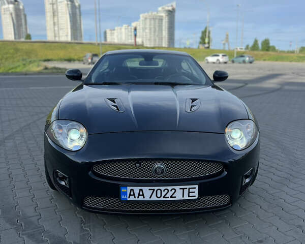 Чорний Ягуар ХК, об'ємом двигуна 4.2 л та пробігом 78 тис. км за 24000 $, фото 11 на Automoto.ua