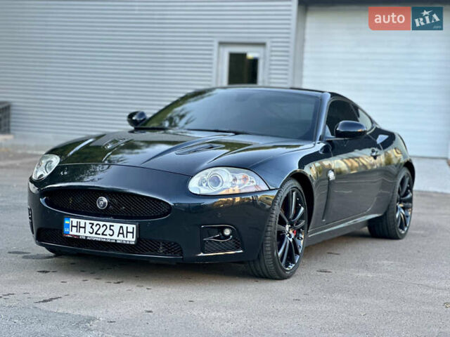 Черный Ягуар ХК, объемом двигателя 4.2 л и пробегом 37 тыс. км за 17500 $, фото 11 на Automoto.ua