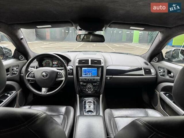 Чорний Ягуар ХК, об'ємом двигуна 5 л та пробігом 65 тис. км за 27990 $, фото 24 на Automoto.ua