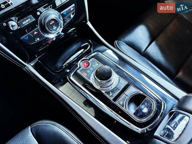 Чорний Ягуар ХК, об'ємом двигуна 5 л та пробігом 65 тис. км за 27990 $, фото 23 на Automoto.ua