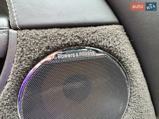 Чорний Ягуар ХК, об'ємом двигуна 5 л та пробігом 65 тис. км за 27990 $, фото 15 на Automoto.ua