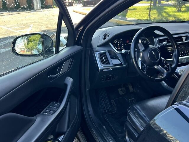 Черный Ягуар Другая, объемом двигателя 0 л и пробегом 160 тыс. км за 24500 $, фото 4 на Automoto.ua