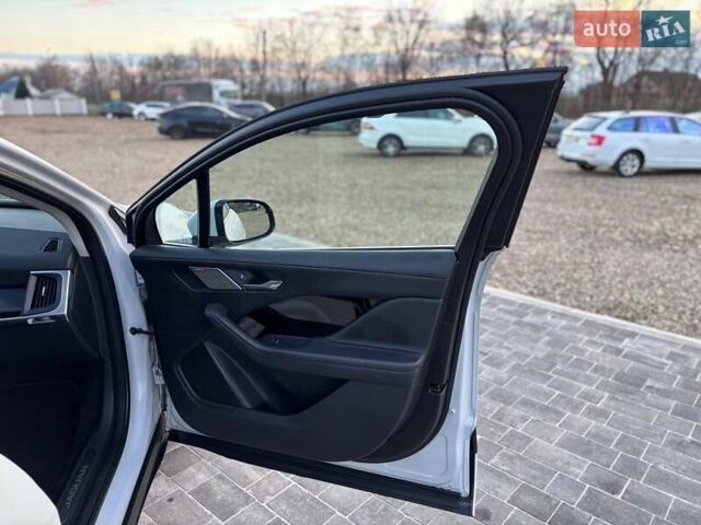 Білий Ягуар I-Pace, об'ємом двигуна 0 л та пробігом 170 тис. км за 21999 $, фото 28 на Automoto.ua