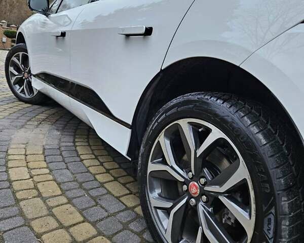 Белый Ягуар I-Pace, объемом двигателя 0 л и пробегом 116 тыс. км за 24480 $, фото 10 на Automoto.ua