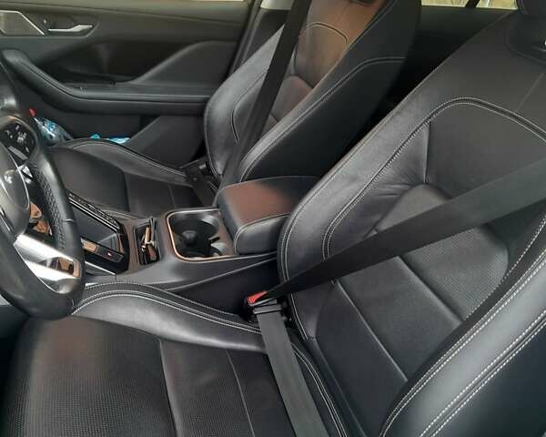 Белый Ягуар I-Pace, объемом двигателя 0 л и пробегом 140 тыс. км за 24000 $, фото 12 на Automoto.ua