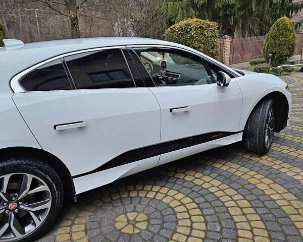 Белый Ягуар I-Pace, объемом двигателя 0 л и пробегом 116 тыс. км за 24480 $, фото 4 на Automoto.ua