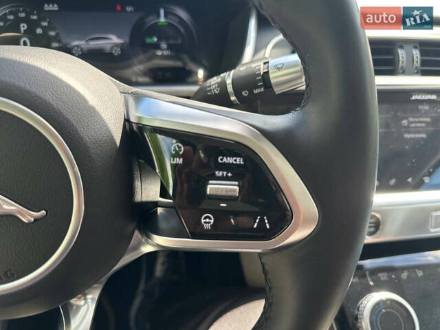 Белый Ягуар I-Pace, объемом двигателя 0 л и пробегом 44 тыс. км за 27800 $, фото 20 на Automoto.ua