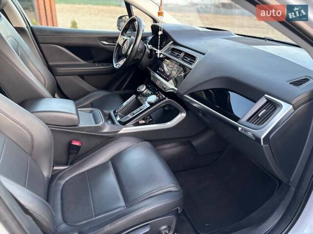 Білий Ягуар I-Pace, об'ємом двигуна 0 л та пробігом 170 тис. км за 21999 $, фото 31 на Automoto.ua