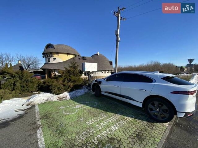 Белый Ягуар I-Pace, объемом двигателя 0 л и пробегом 43 тыс. км за 57000 $, фото 3 на Automoto.ua