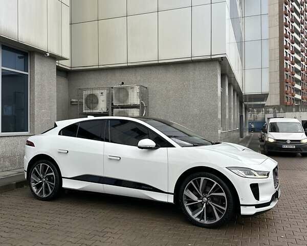Білий Ягуар I-Pace, об'ємом двигуна 0 л та пробігом 85 тис. км за 24900 $, фото 2 на Automoto.ua