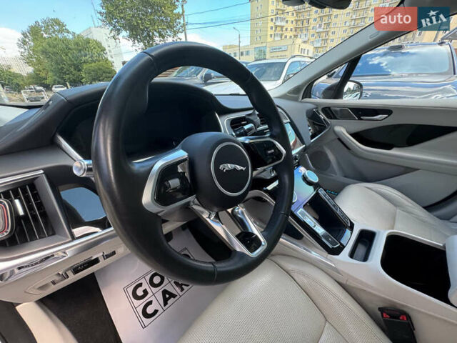 Белый Ягуар I-Pace, объемом двигателя 0 л и пробегом 62 тыс. км за 23000 $, фото 12 на Automoto.ua
