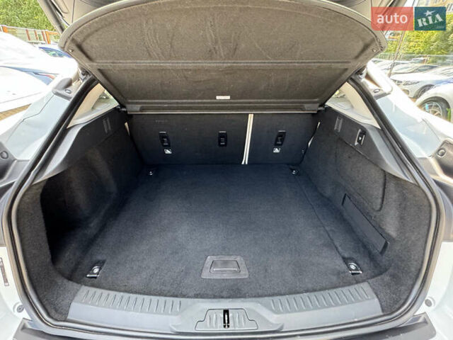 Белый Ягуар I-Pace, объемом двигателя 0 л и пробегом 62 тыс. км за 23000 $, фото 22 на Automoto.ua