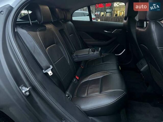 Білий Ягуар I-Pace, об'ємом двигуна 0 л та пробігом 150 тис. км за 21990 $, фото 12 на Automoto.ua