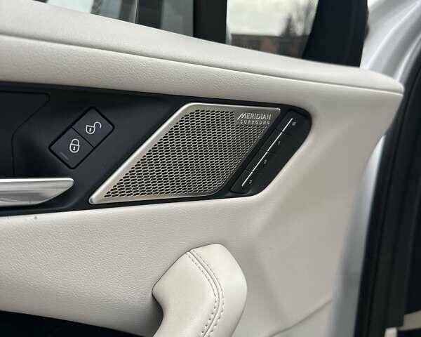 Білий Ягуар I-Pace, об'ємом двигуна 0 л та пробігом 85 тис. км за 24900 $, фото 23 на Automoto.ua