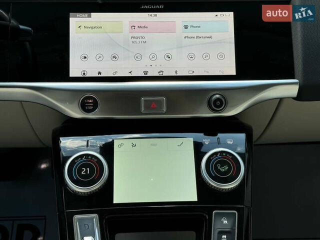 Белый Ягуар I-Pace, объемом двигателя 0 л и пробегом 62 тыс. км за 23000 $, фото 19 на Automoto.ua