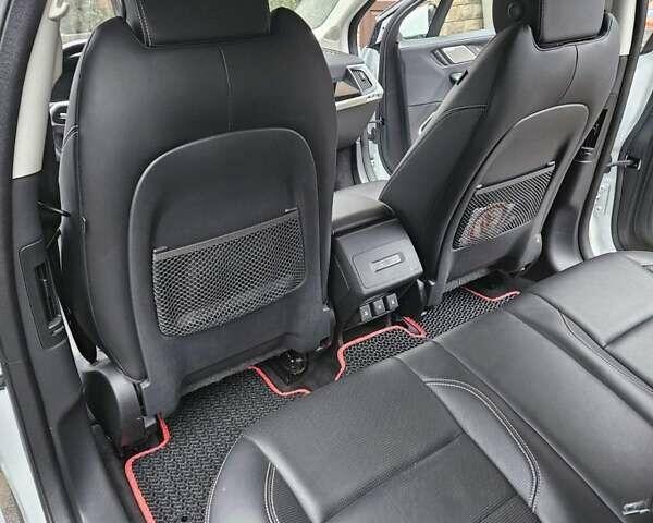 Белый Ягуар I-Pace, объемом двигателя 0 л и пробегом 116 тыс. км за 24480 $, фото 18 на Automoto.ua