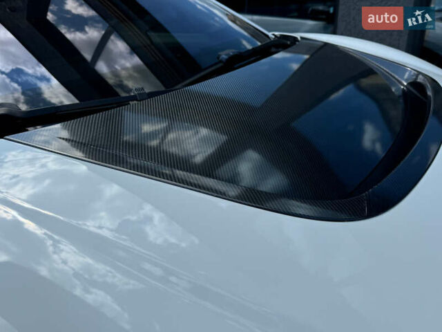 Белый Ягуар I-Pace, объемом двигателя 0 л и пробегом 62 тыс. км за 23000 $, фото 5 на Automoto.ua