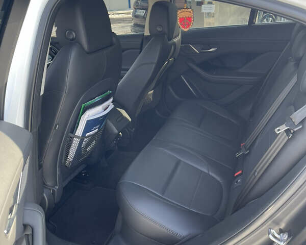 Белый Ягуар I-Pace, объемом двигателя 0 л и пробегом 150 тыс. км за 26000 $, фото 9 на Automoto.ua