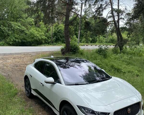 Белый Ягуар I-Pace, объемом двигателя 0 л и пробегом 43 тыс. км за 57000 $, фото 4 на Automoto.ua
