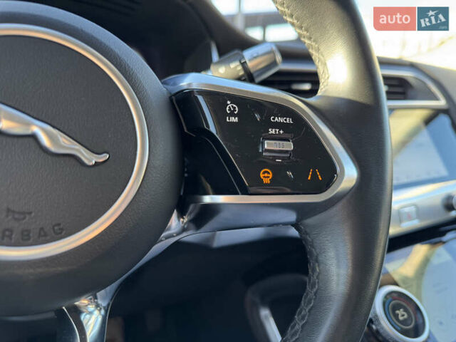 Белый Ягуар I-Pace, объемом двигателя 0 л и пробегом 189 тыс. км за 18980 $, фото 19 на Automoto.ua