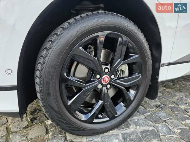 Білий Ягуар I-Pace, об'ємом двигуна 0 л та пробігом 44 тис. км за 30500 $, фото 7 на Automoto.ua