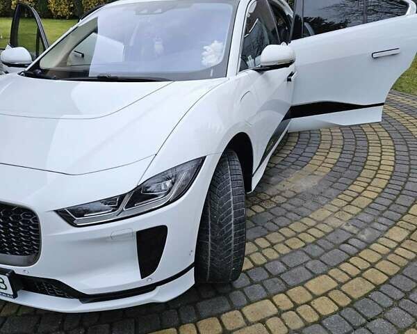 Белый Ягуар I-Pace, объемом двигателя 0 л и пробегом 116 тыс. км за 24480 $, фото 8 на Automoto.ua