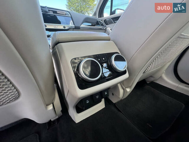 Белый Ягуар I-Pace, объемом двигателя 0 л и пробегом 62 тыс. км за 23000 $, фото 26 на Automoto.ua