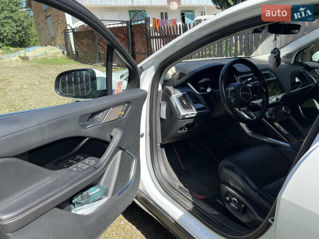 Білий Ягуар I-Pace, об'ємом двигуна 0 л та пробігом 127 тис. км за 24450 $, фото 8 на Automoto.ua