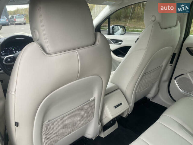 Білий Ягуар I-Pace, об'ємом двигуна 0 л та пробігом 71 тис. км за 32400 $, фото 10 на Automoto.ua