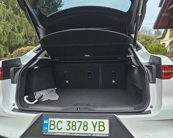 Белый Ягуар I-Pace, объемом двигателя 0 л и пробегом 116 тыс. км за 24480 $, фото 20 на Automoto.ua