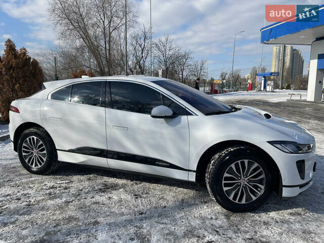 Белый Ягуар I-Pace, объемом двигателя 0 л и пробегом 150 тыс. км за 26000 $, фото 6 на Automoto.ua