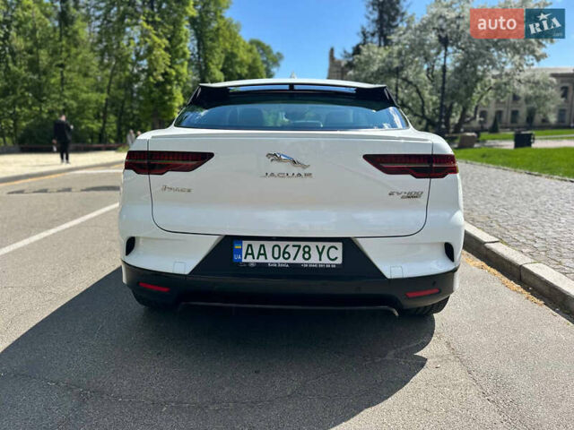 Белый Ягуар I-Pace, объемом двигателя 0 л и пробегом 44 тыс. км за 27800 $, фото 6 на Automoto.ua