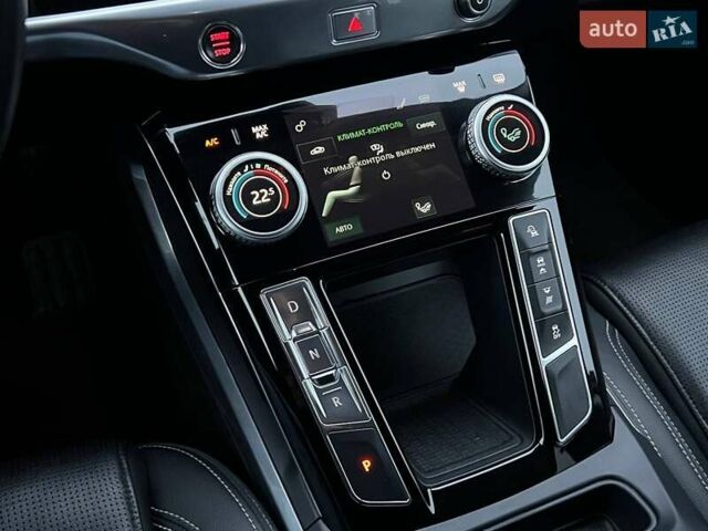 Білий Ягуар I-Pace, об'ємом двигуна 0 л та пробігом 150 тис. км за 21990 $, фото 28 на Automoto.ua
