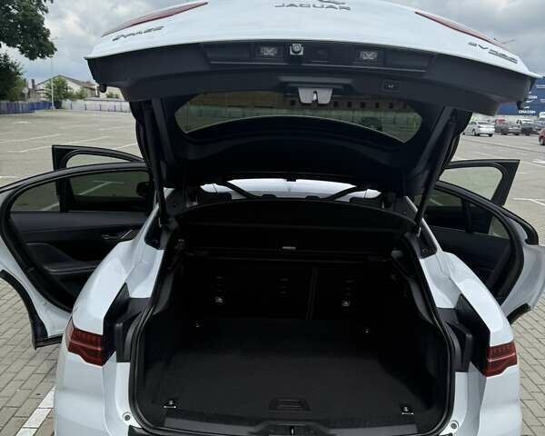 Ягуар I-Pace 2018 в Тернополе на Automoto.ua Белый Ягуар I-Pace, объемом двигателя 0 л и пробегом 114 тыс. км за 22500 $, фото 34 на Automoto.ua