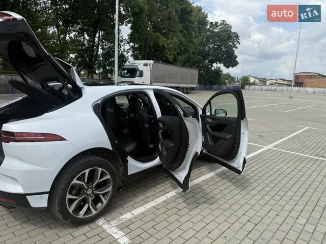 Ягуар I-Pace 2018 в Тернополе на Automoto.ua Белый Ягуар I-Pace, объемом двигателя 0 л и пробегом 114 тыс. км за 22500 $, фото 22 на Automoto.ua