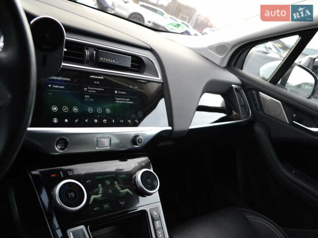 Белый Ягуар I-Pace, объемом двигателя 0 л и пробегом 99 тыс. км за 23999 $, фото 20 на Automoto.ua