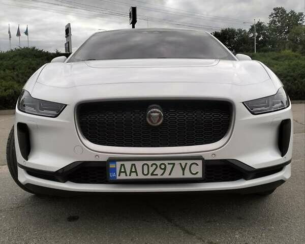 Белый Ягуар I-Pace, объемом двигателя 0 л и пробегом 129 тыс. км за 22800 $, фото 1 на Automoto.ua