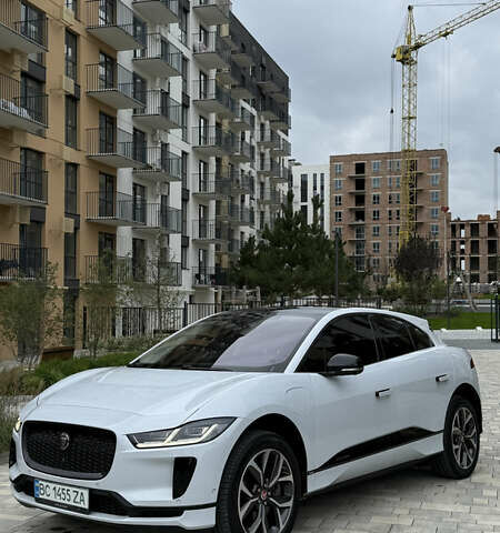 Белый Ягуар I-Pace, объемом двигателя 0 л и пробегом 84 тыс. км за 29000 $, фото 3 на Automoto.ua